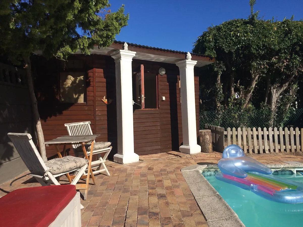 Leo'S Den Bed & Breakfast Fish Hoek 0*,
